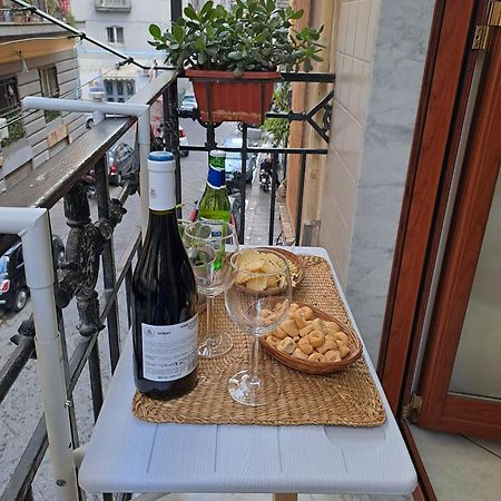 Apartament La Casa Sulla Nuvola Duomo Centro Storico Di Napoli Zewnętrze zdjęcie