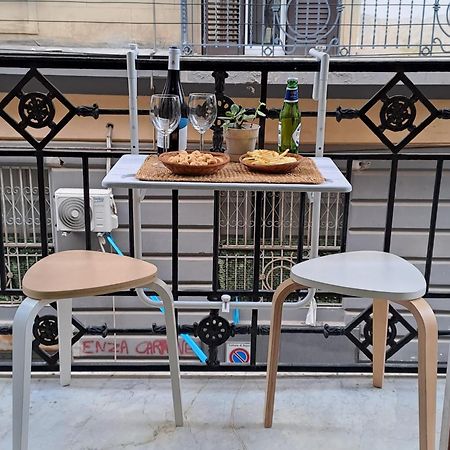 Apartament La Casa Sulla Nuvola Duomo Centro Storico Di Napoli Zewnętrze zdjęcie