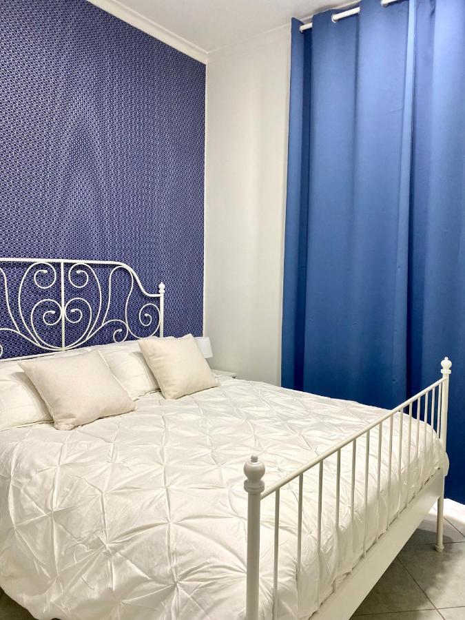 Apartament La Casa Sulla Nuvola Duomo Centro Storico Di Napoli Zewnętrze zdjęcie